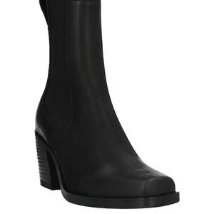 Rag & Bone Black Chelsea Booties Size 6/36 NWOT